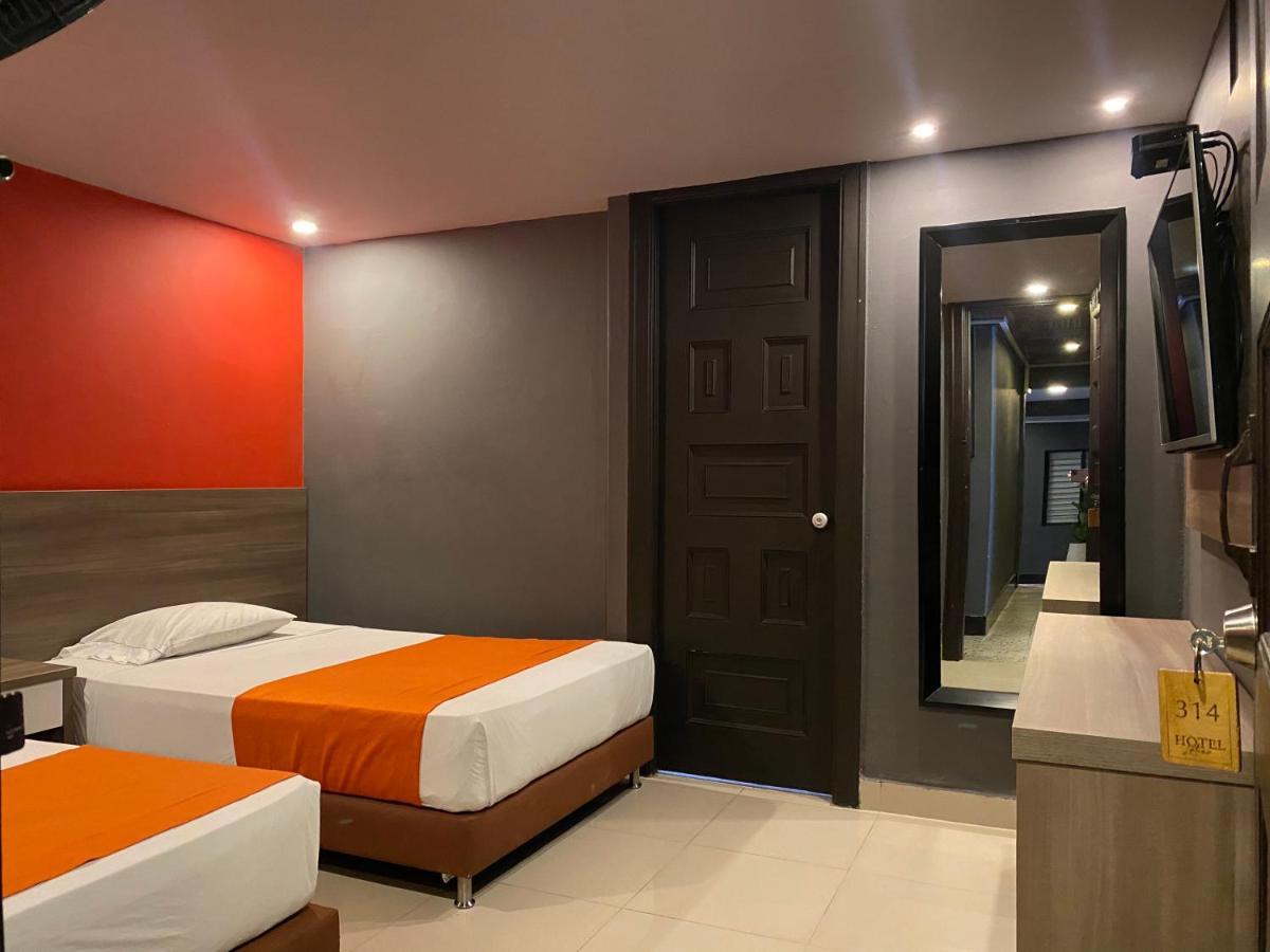Hotel Latino Medellín Extérieur photo