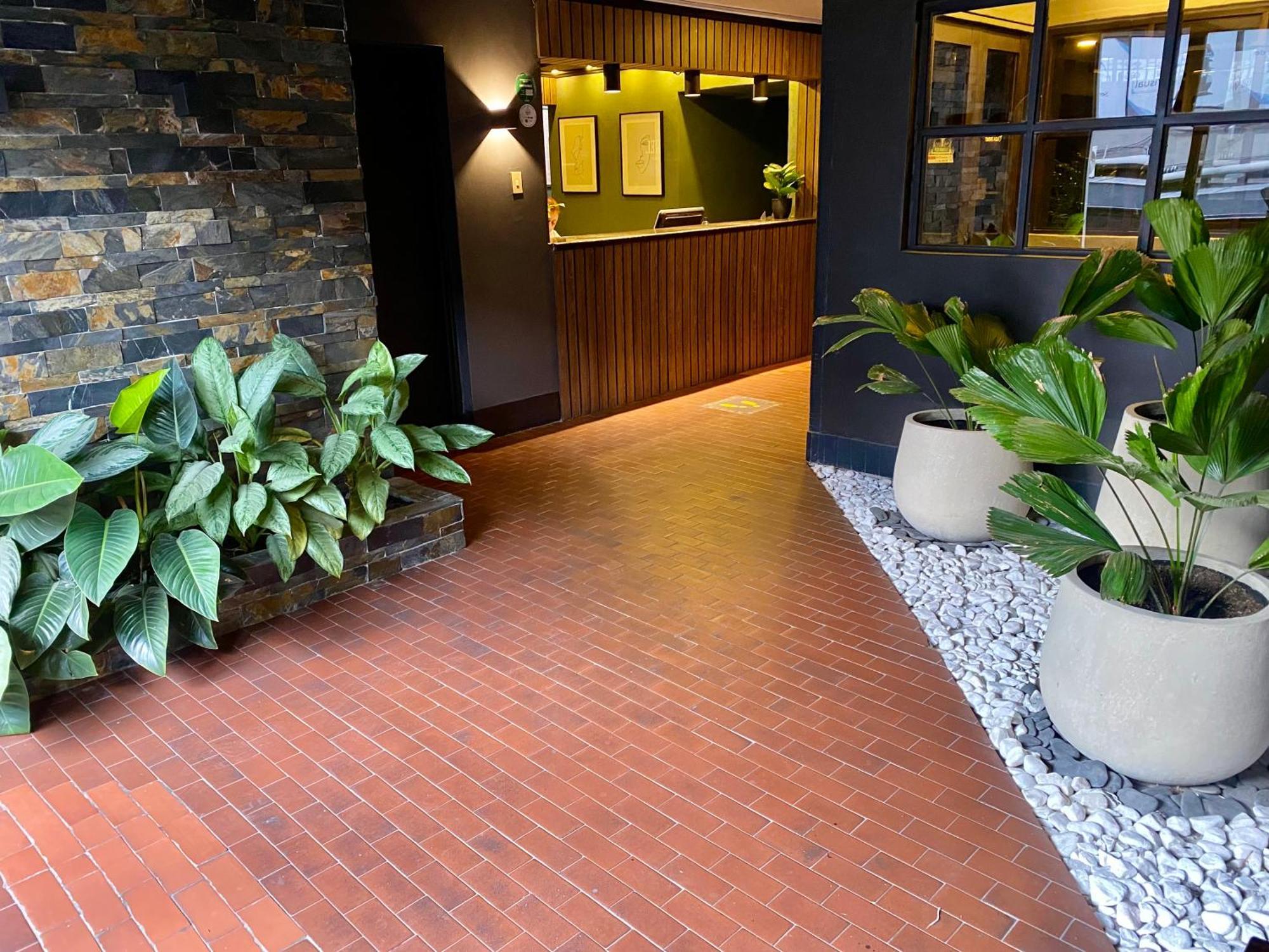Hotel Latino Medellín Extérieur photo